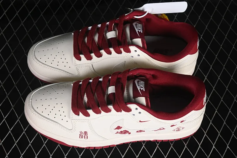 All categories Nk SB Dunk Series Nk SB Dunk Low High-end customized low-top sneakers Nike SB Dunk Low Year of the Horse limited edition Lucky cloud embroidery High-end customized low-top casual skate shoes QW5288-111
